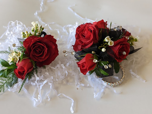 Florist «Monroe Floral», reviews and photos, 113 W McDougall St, Monroe, WA 98272, USA