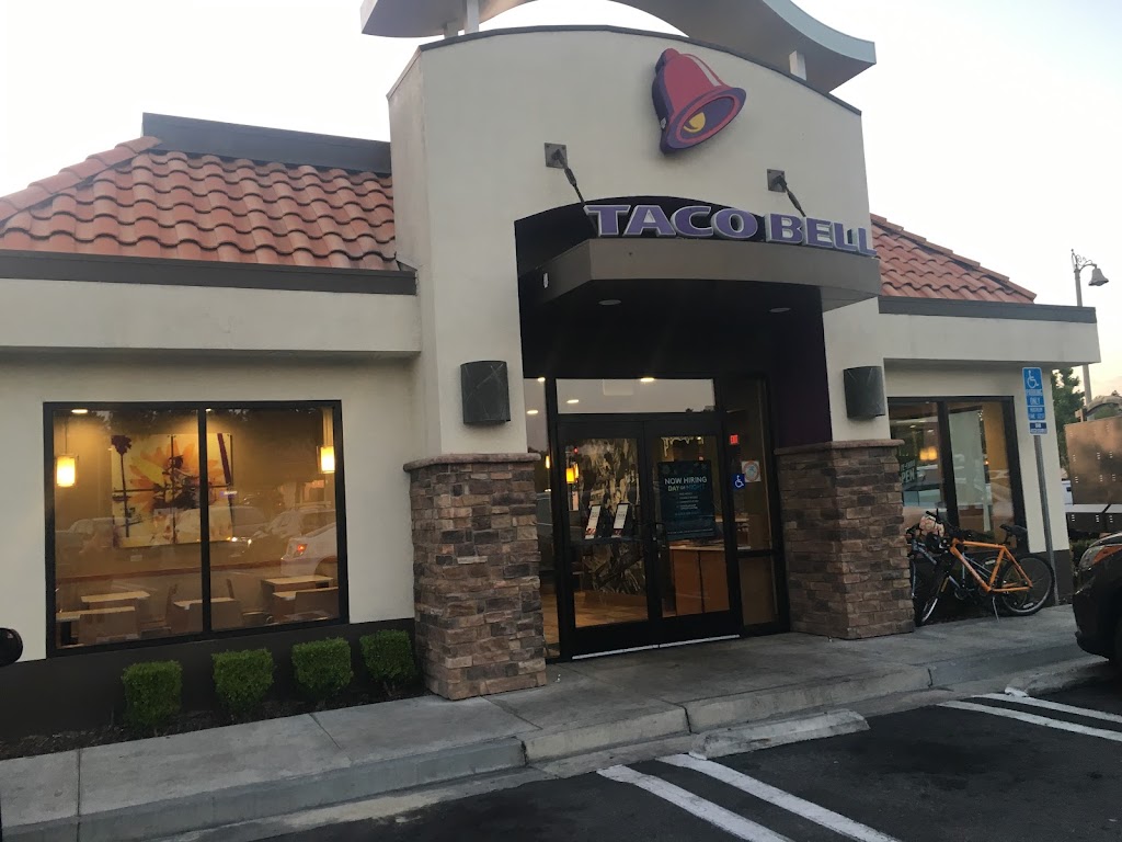 Taco Bell 92691