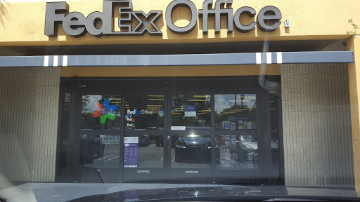 Print Shop «FedEx Office Print & Ship Center», reviews and photos, 2200 N University Dr, Coral Springs, FL 33071, USA