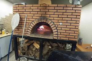 Basilico Pizza Au Feu De Bois image