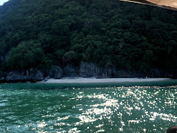 Ko Wua Kantang Beach'in fotoğrafı çok temiz temizlik seviyesi ile