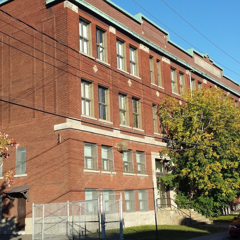 École spécialisée Irénée-Lussier - Annexe Le Caron