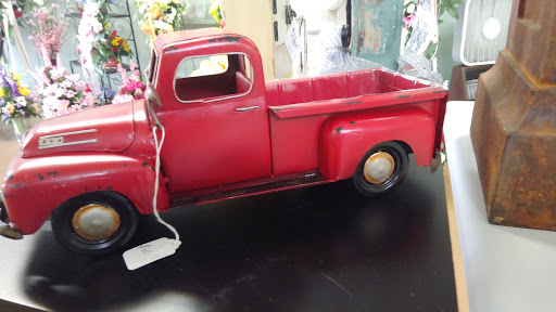 Florist «Evans Florist», reviews and photos, 410 1st Ave E, Oneonta, AL 35121, USA