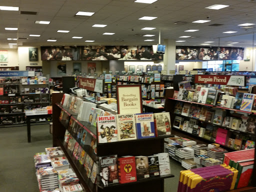Book Store «Barnes & Noble», reviews and photos, 6050 El Cerrito Plaza, El Cerrito, CA 94530, USA
