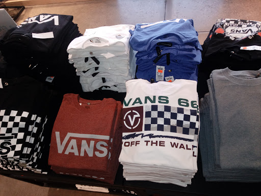 Shoe Store «Vans», reviews and photos, 4250 W Anthem Way, Phoenix, AZ 85086, USA