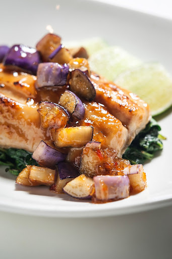 Asian Fusion Restaurant «Monsoon: Steak & Sushi», reviews and photos, 48 Deer Park Ave, Babylon, NY 11702, USA