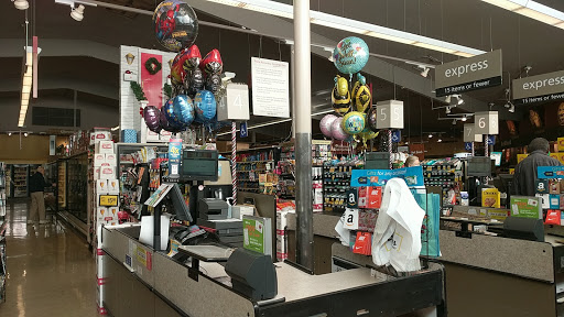 Grocery Store «Safeway», reviews and photos, 2811 Middlefield Rd, Palo Alto, CA 94306, USA