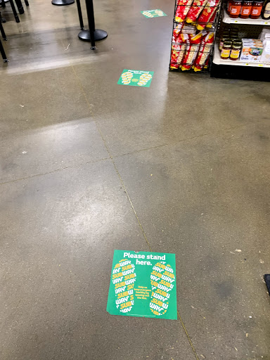 Grocery Store «Crossroads IGA», reviews and photos, 14010 Shelbyville Rd, Louisville, KY 40245, USA