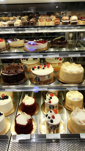 Grocery Store «Whole Foods Market», reviews and photos, 2607 W 75th St, Naperville, IL 60540, USA