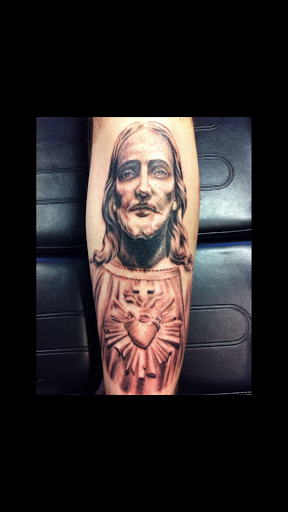 Tattoo Shop «Altered Art Tattoo & Piercing», reviews and photos, 1600 S Delsea Dr, Vineland, NJ 08360, USA