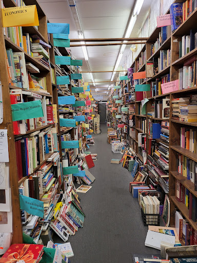 Book Store «Wonder Book and Video», reviews and photos, 607 Dual Hwy, Hagerstown, MD 21740, USA