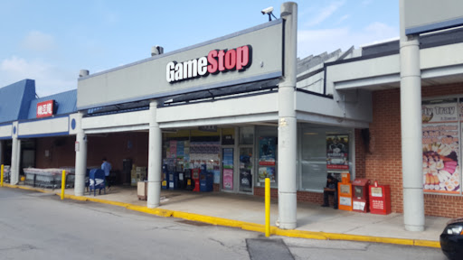 Video Game Store «GameStop», reviews and photos, 818 N Rolling Rd, Catonsville, MD 21228, USA