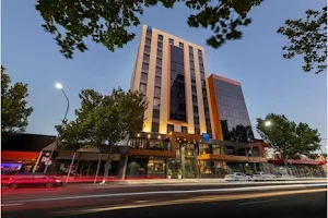 TRYP by Wyndham Pulteney Street Adelaide image