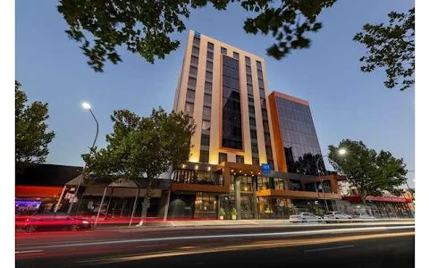 TRYP by Wyndham Pulteney Street Adelaide image