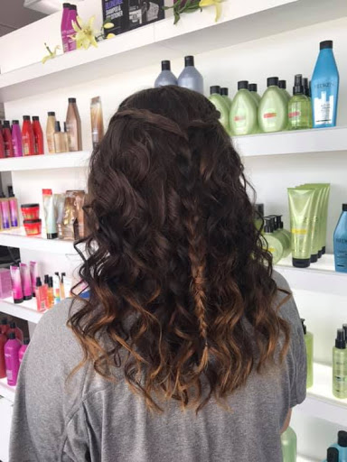 Hair Salon «New Identities Hair Studio - South Shore», reviews and photos, 10639 Big Bend Rd, Riverview, FL 33579, USA