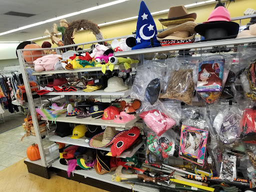 Thrift Store «Goodwill Donation Xpress», reviews and photos, 7800 South US Highway 17/92 #164, Casselberry, FL 32730, USA