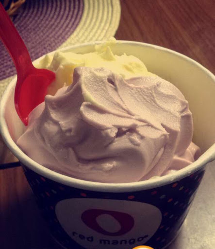 Frozen Yogurt Shop «Red Mango», reviews and photos, 61-47 188th St, Fresh Meadows, NY 11365, USA