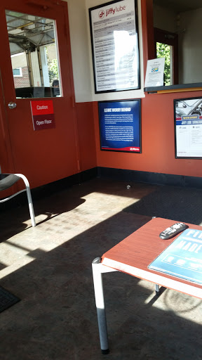 Oil Change Service «Jiffy Lube», reviews and photos, 121 Newport Ave, Pawtucket, RI 02861, USA