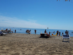 Spiaggia di San Nicoletto的照片 带有长直海岸
