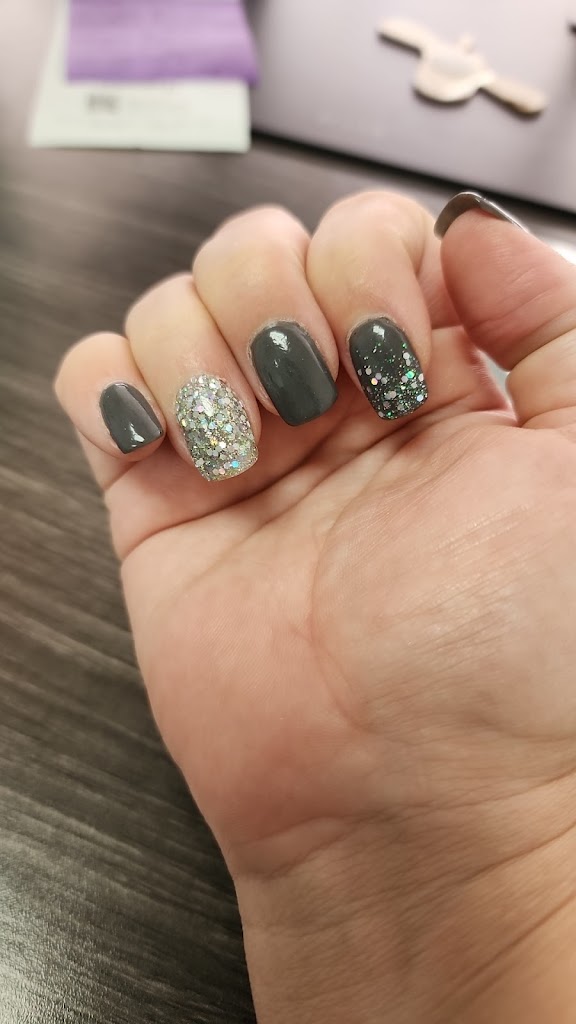 Lavish Salon & Spa 45833