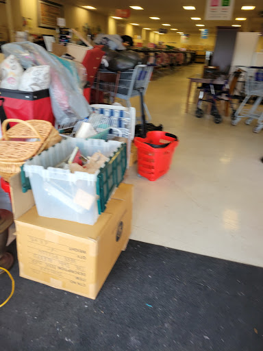 Thrift Store «Amvets Thrift Stores», reviews and photos, 109 S Seven Oaks Dr, Knoxville, TN 37922, USA