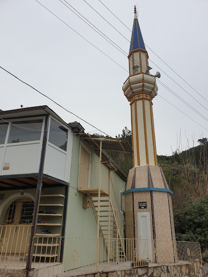 Uzunyurt Köyü Camisi