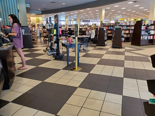 Book Store «Barnes & Noble», reviews and photos, 23130 Fashion Dr, Estero, FL 33928, USA