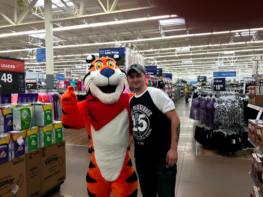 Department Store «Walmart Supercenter», reviews and photos, 11 Jungle Rd, Leominster, MA 01453, USA