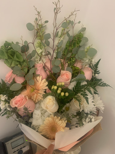 Florist «Louis Gardens Florist», reviews and photos, 1251 S Beach Blvd q, La Habra, CA 90631, USA