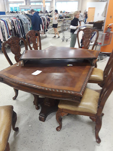 Donations Center «Goodwill of North Georgia: Roswell Store and Donation Center», reviews and photos