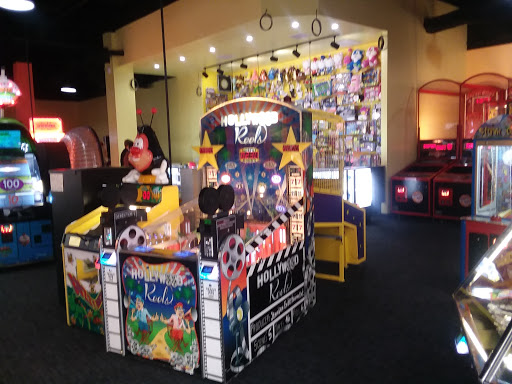 Amusement Center «All Amusement Fun Center», reviews and photos, 201 W Magnolia Blvd # 128, Burbank, CA 91502, USA