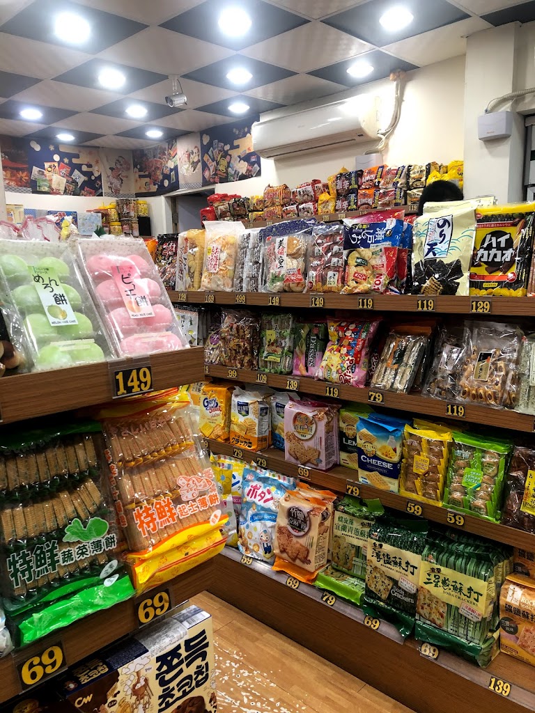 22King即期良品 糖果餅乾飲料 的照片