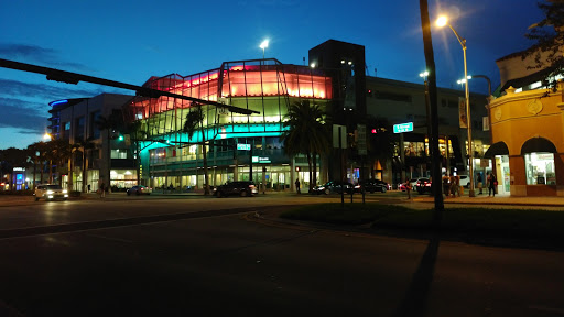 Clothing Store «Club Monaco Collins Avenue», reviews and photos, 624 Collins Ave, Miami Beach, FL 33139, USA