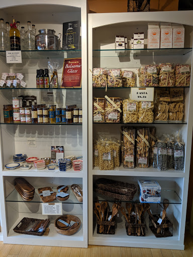 Shopping Mall «Kerrytown Market & Shops», reviews and photos, 407 N 5th Ave, Ann Arbor, MI 48104, USA