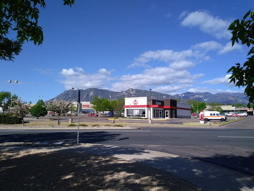 Shopping Mall «Cheyenne Mountain Shopping Center», reviews and photos, 1670 E Cheyenne Mountain Blvd, Colorado Springs, CO 80906, USA