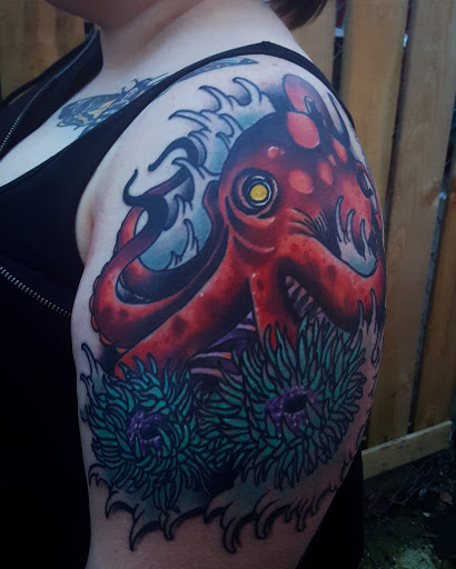 Tattoo Shop «NiteOwl Tattoo Northwest», reviews and photos, 7318 Evergreen Way Suite 104, Everett, WA 98203, USA