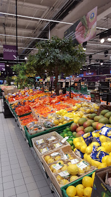Carrefour Mably Rue Jean de la Fontaine, 42300 Mably, France