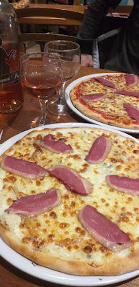 Plats et boissons du Pizzas à emporter L'Ostal Pizza à Dolmayrac - n°3