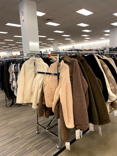 Department Store «Nordstrom Rack Perimeter Expo», reviews and photos, 1201 Hammond Dr NE, Dunwoody, GA 30346, USA