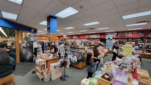 Asian Grocery Store «Uwajimaya-Beaverton Store», reviews and photos, 10500 SW Beaverton Hillsdale Hwy, Beaverton, OR 97005, USA