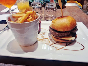 Photo n°77 de HOUSE BERRY BURGER à Saint-Germain-du-Puy ()