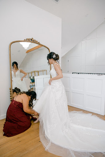 Bridal Shop «Impression Bridal», reviews and photos, 3005 West Loop S #100, Houston, TX 77027, USA