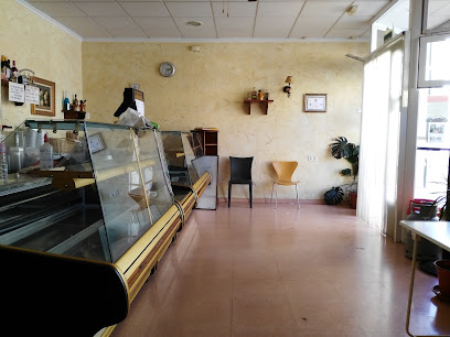 La cassoleta de Luigi, comidas preparadas caseras  - Av. de Salinetes, 12, 03610 Petrer, Alicante, Spain