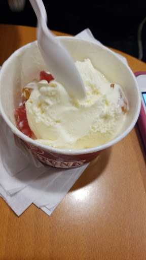 Ice Cream Shop «Cold Stone Creamery», reviews and photos, 5705 Richards Valley Rd, Ellicott City, MD 21043, USA