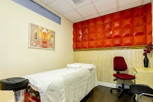 Acupuncture & Herbs-Ming Chen Clinics image