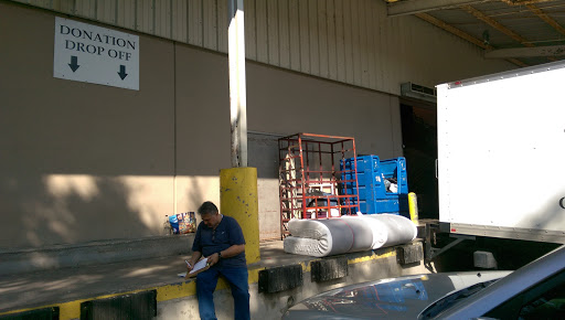 Thrift Store «The Salvation Army Family Store & Donation Center», reviews and photos, 2208 Washington Ave, Houston, TX 77007, USA