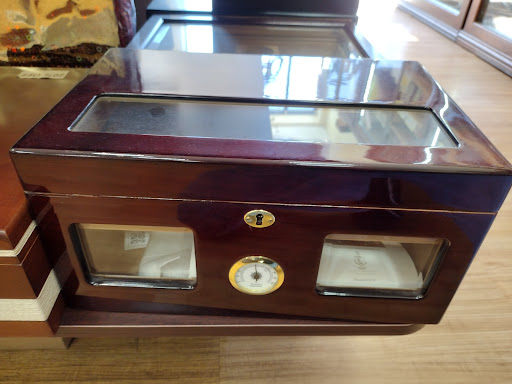 Tobacco Shop «Total Tobacco & More», reviews and photos, 85 Andover St, Danvers, MA 01923, USA