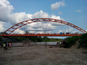 Puente sobre Rio Paranapura