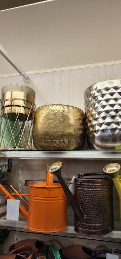 Home Goods Store «HomeGoods», reviews and photos, 7350 NE Butler St, Hillsboro, OR 97124, USA