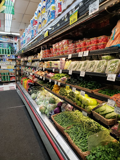 Supermarket «Trade Fair Supermarket», reviews and photos, 2220 36th Ave, Long Island City, NY 11106, USA